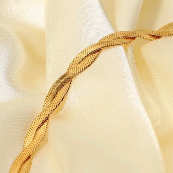 NWT Three-Layer Flat Snake Bone Chain18K Gold Plated Stainless Bracelet - Picture 6 of 7